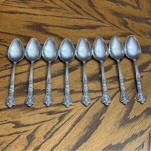 Vintage Versailles MSI Stainless Flatware 8 Soup Table Spoons MCM Floral 7 1/4”
